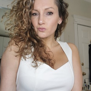 GIRL WITH THE CURLS