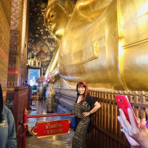 HERE I AM AT THE FAMOUS GOLD BUDDHA IN BANGKOK THAILAND