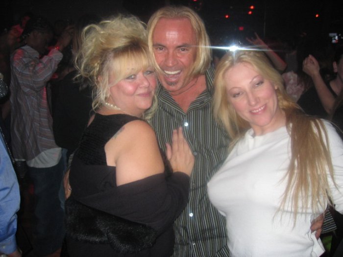 Suzette_JohnnyBuss_MonicaMorris.jpg