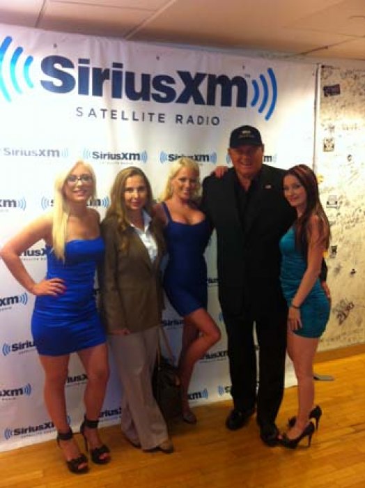 D and the girls with Richard Hunter.jpg