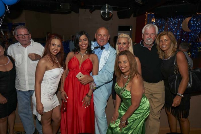 DennisHof_BdayParty_103.jpg