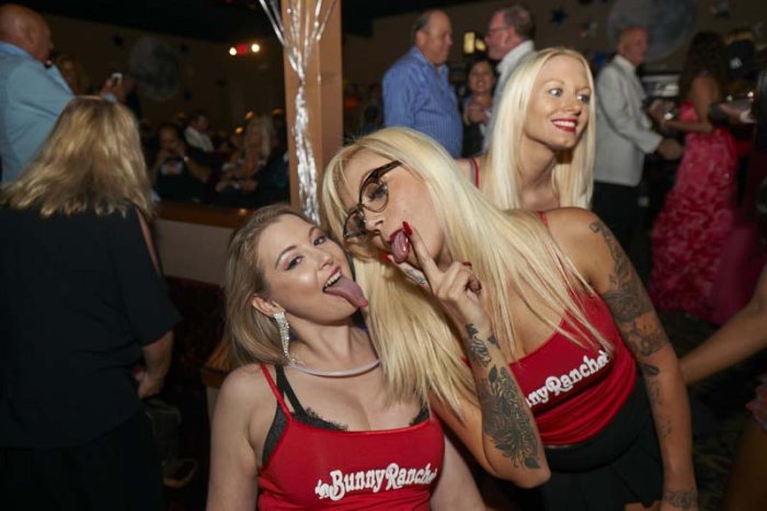 DennisHof_BdayParty_108.jpg