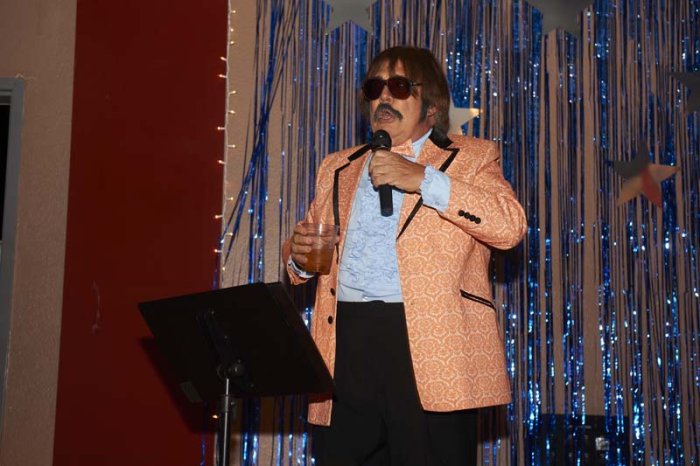 DennisHof_BdayParty_155.jpg