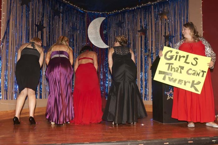 DennisHof_BdayParty_330.jpg