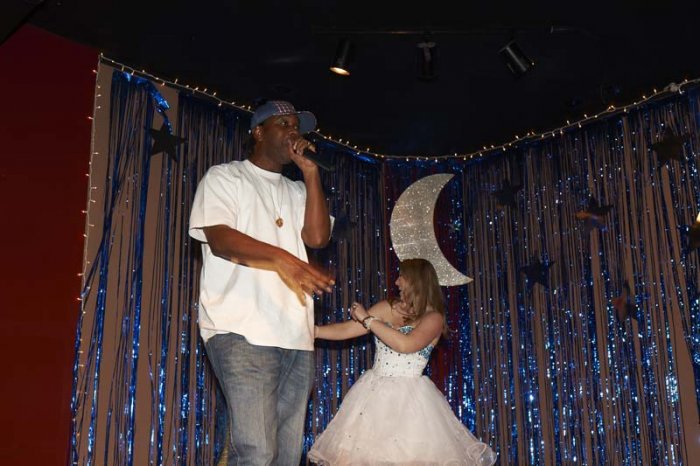 DennisHof_BdayParty_448.jpg