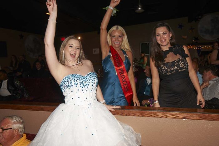 DennisHof_BdayParty_484.jpg