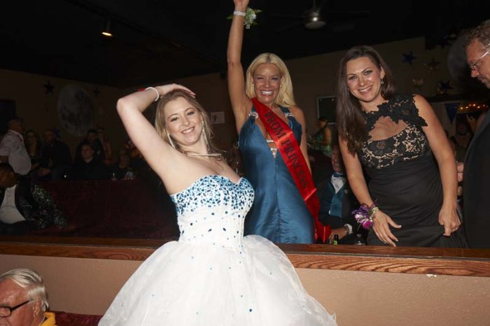 DennisHof_BdayParty_485.jpg