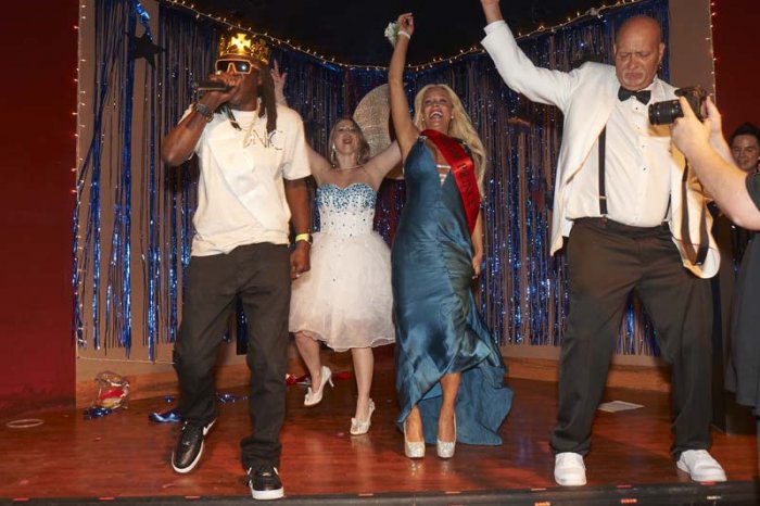 DennisHof_BdayParty_496.jpg