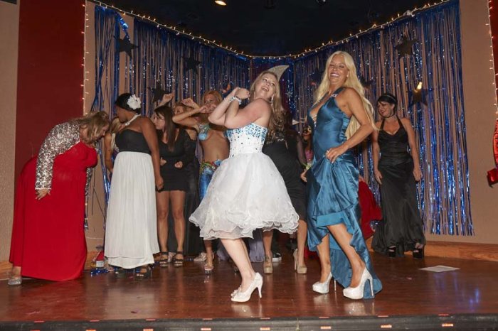 DennisHof_BdayParty_534.jpg