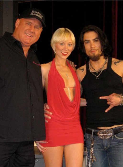 dennis-with-brooke-and-dave-navarro.jpg